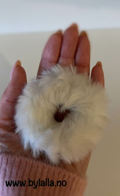 Pelskledde scrunchies i varierte farger og mønstre - Bilde 5