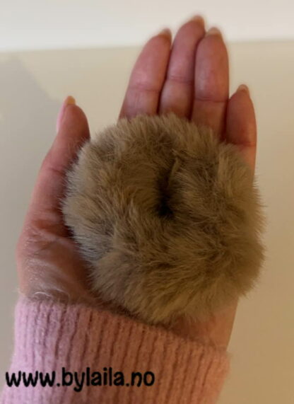 Pelskledde scrunchies i varierte farger og mønstre - Bilde 6
