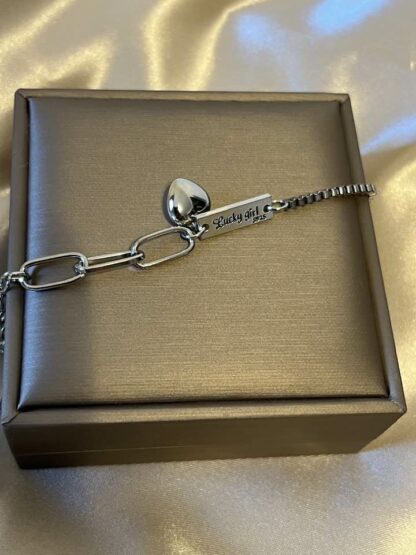 Lucky Girl - Armbånd med charms - Bilde 2