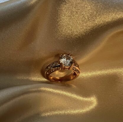 Eir - Gullforgylt ring med Zirkonia - Bilde 2